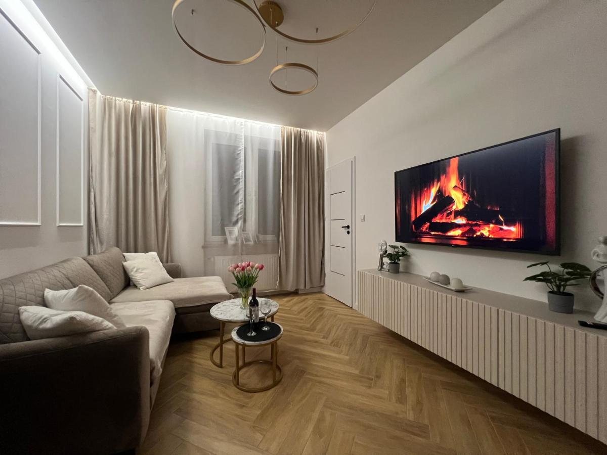 Coco City Center Apartment Kielce Bagian luar foto
